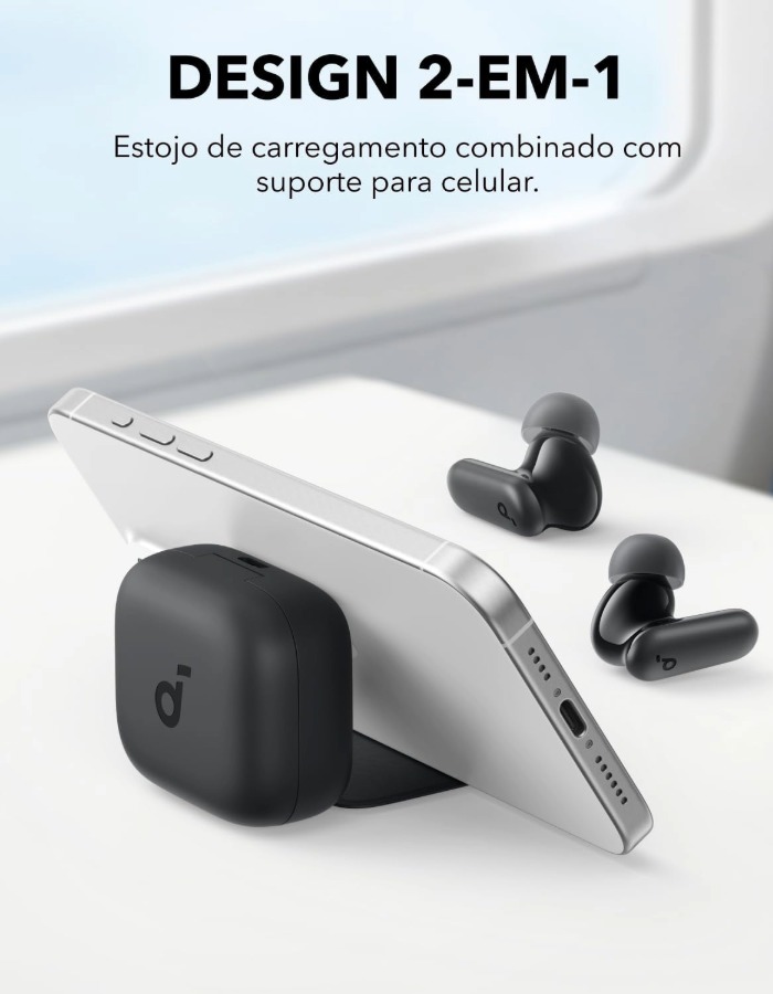 Imagen do Soundcore Anker P30i, com seu estojo sendo usado como suporte para celular.